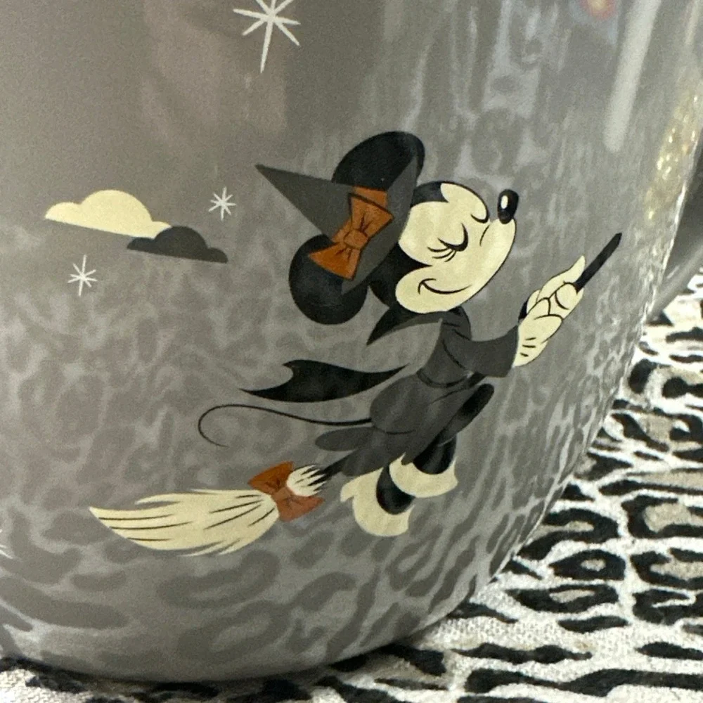 Mickey Minnie Mouse Halloween Mixing Bowl Batter Bowl Trick or Treat! Disney!